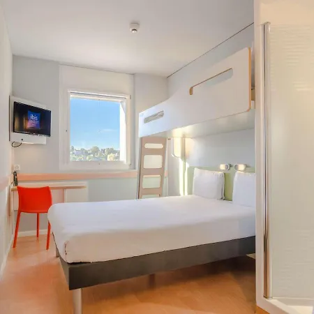 Ibis Budget Hotel *