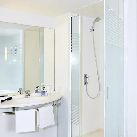 Ibis Budget Hotel *